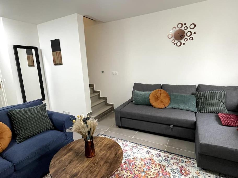 Lovely House With Free Paris Parking Baby Friendly Holiday home *